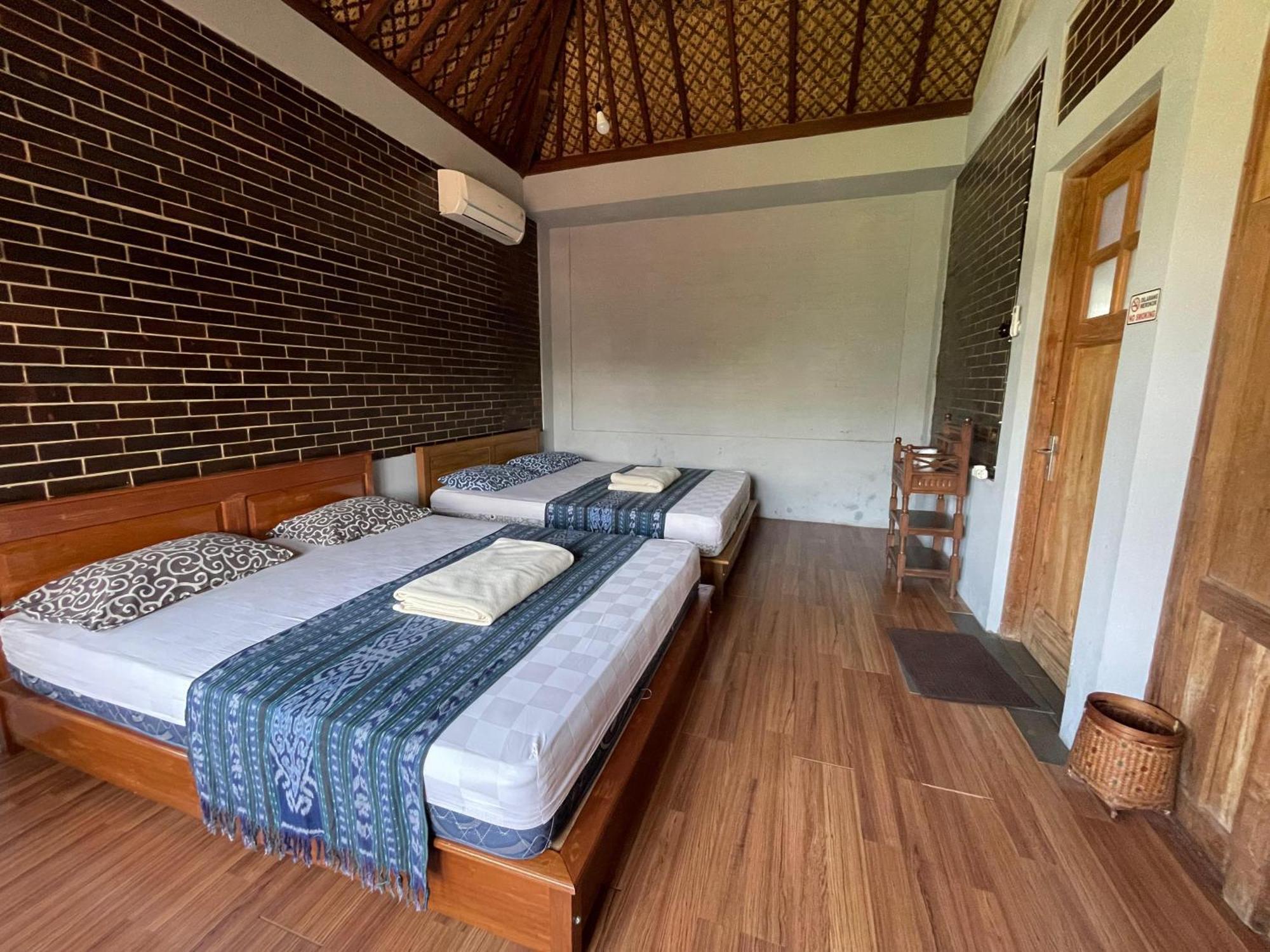 Saka Homestay Boutique & Cafe Magelang Exterior photo